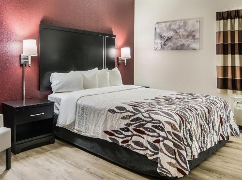 Red Roof Inn Binghamton North image 23